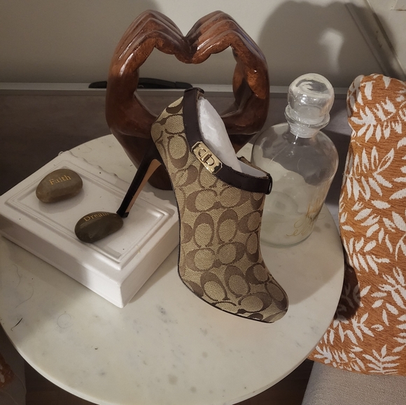 Coach Delilah booties - Picture 3 of 4